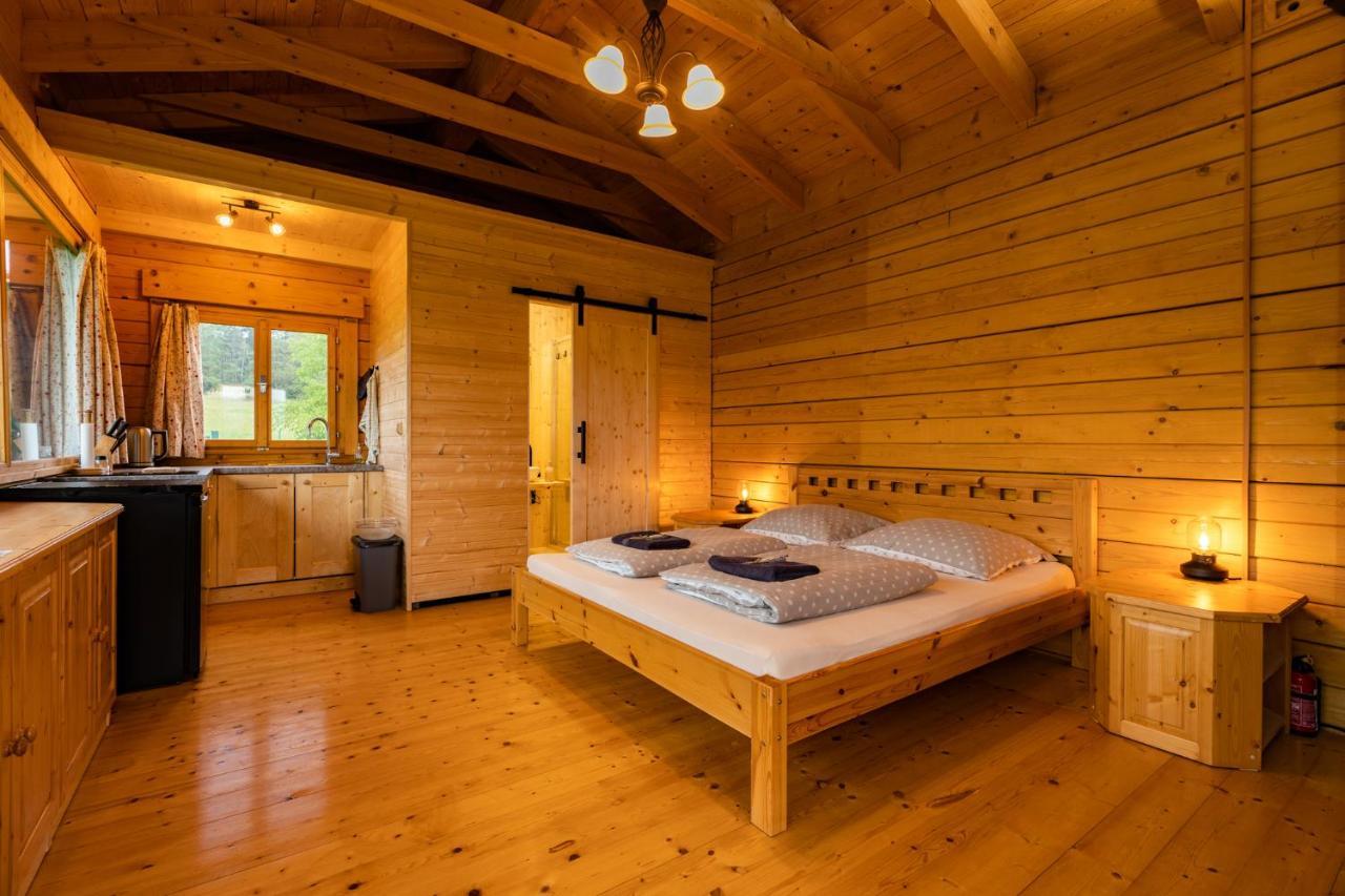 Vyhlidkovy Srub "Na Kraji Brd" Villa Hurky  Exterior foto